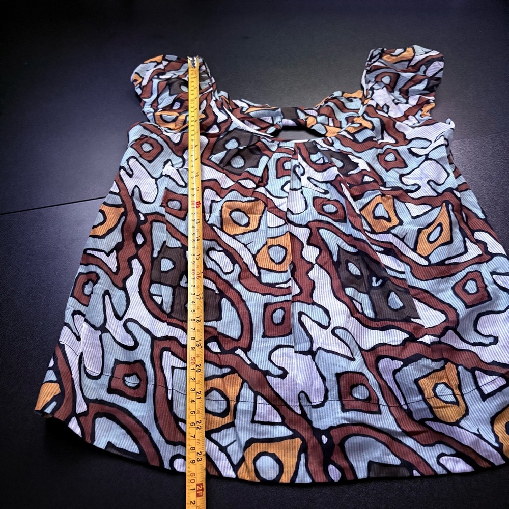 Diane von Furstenburg 100% cotton tribal Geometric Top lightweight summer size 4 - Picture 4 of 5